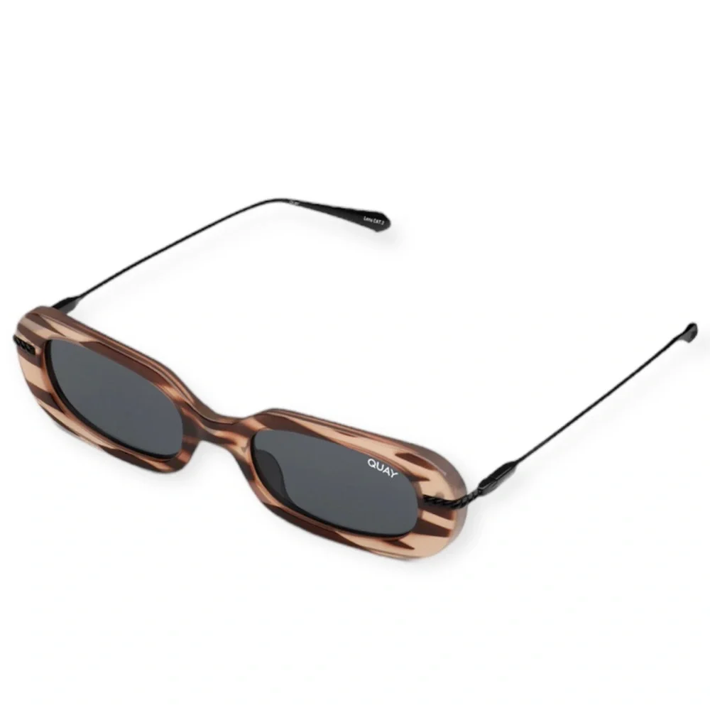 QUAY So Serious Sunglasses Zebra Black Frame Smoke Lenses Retro Y2K NWT